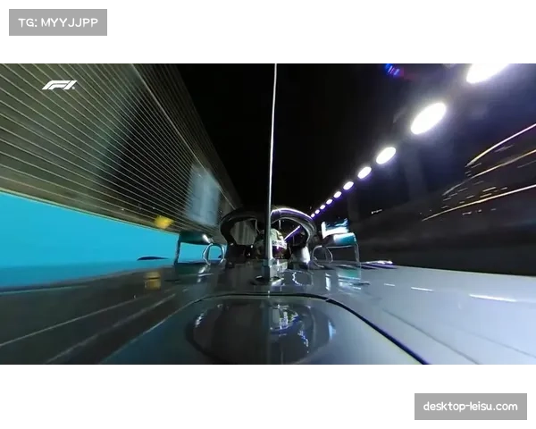 新加坡街道赛汉密尔顿夺冠 夜赛策略成比赛制胜关键